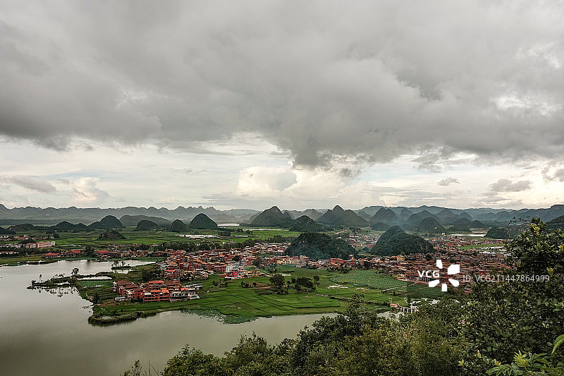 云南普者黑的山水画卷图片素材