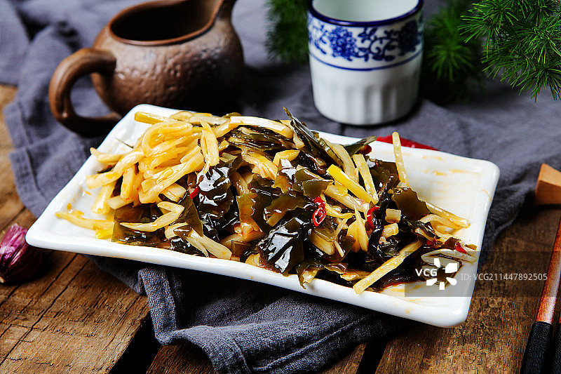 健康美味的海带炒幼笋图片素材