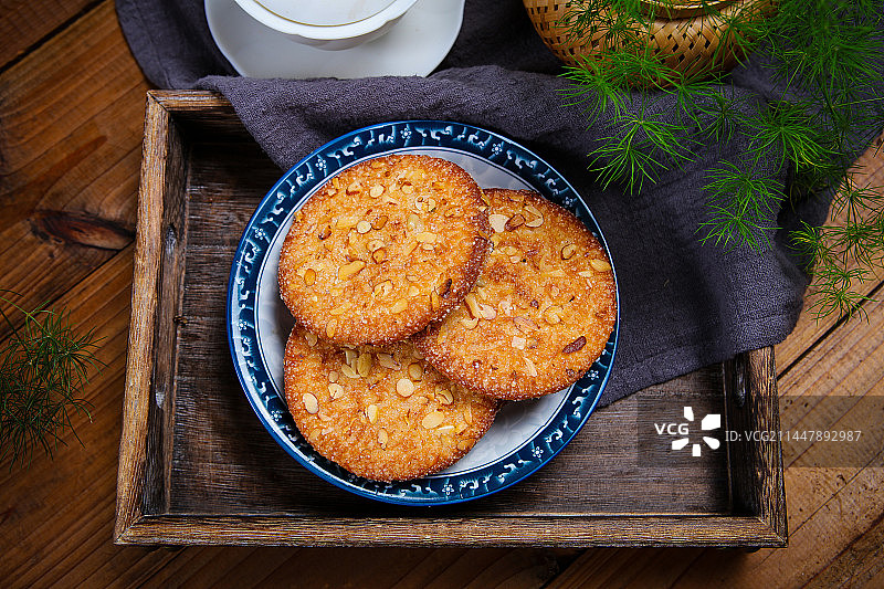 脆香可口的花生酥图片素材