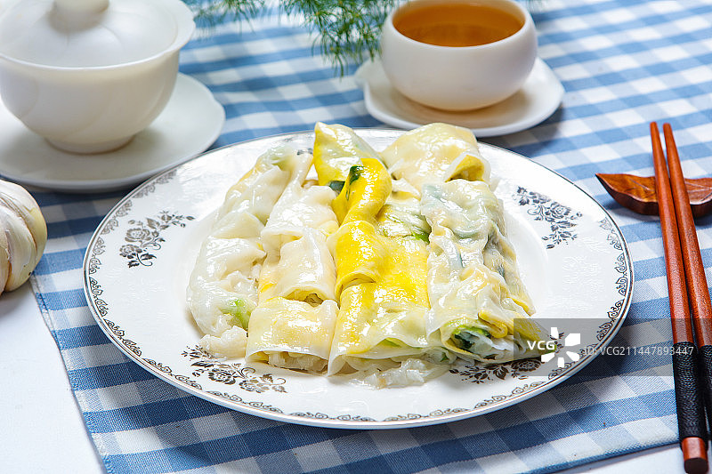 晶莹剔透的鸡蛋肠粉图片素材