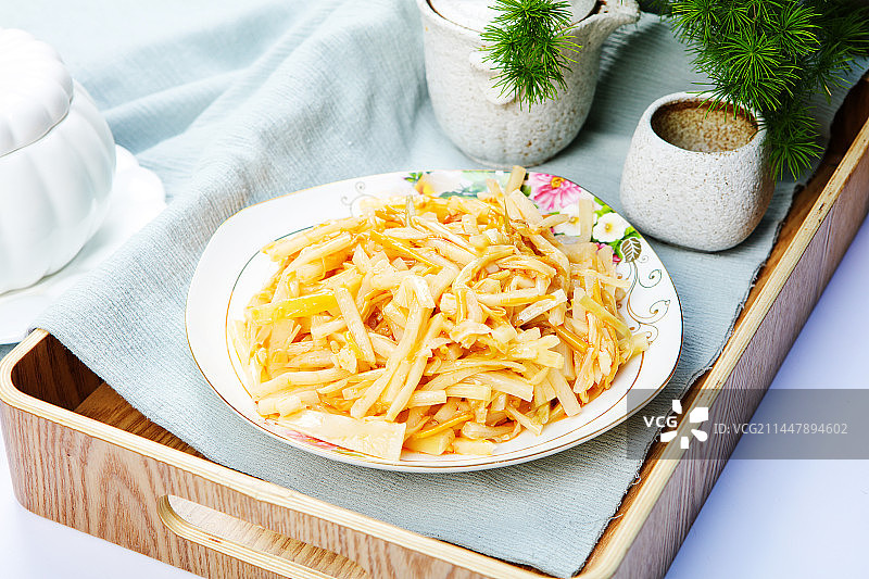 可口下饭的金针菇拌幼笋图片素材