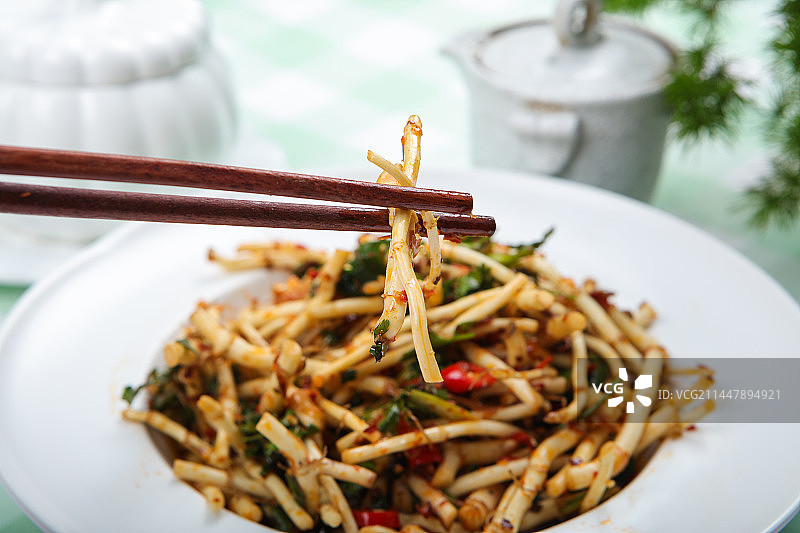 口感独特的凉拌鱼腥草图片素材