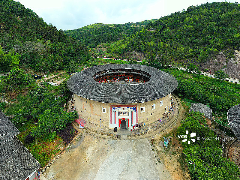 福建省漳州市福建土楼南靖景区河坑土楼群航拍图片素材