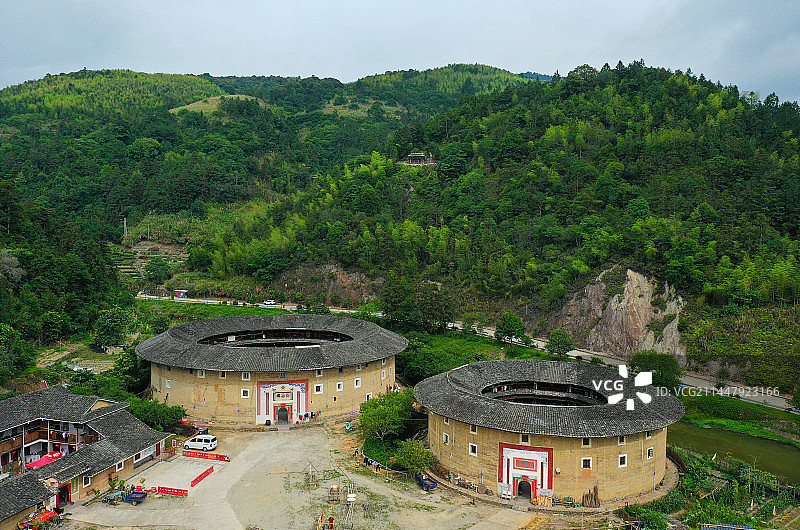 福建省漳州市福建土楼南靖景区河坑土楼群航拍图片素材