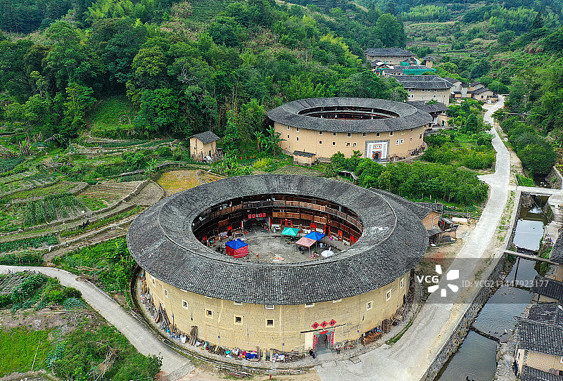 福建省漳州市福建土楼南靖景区河坑土楼群航拍图片素材
