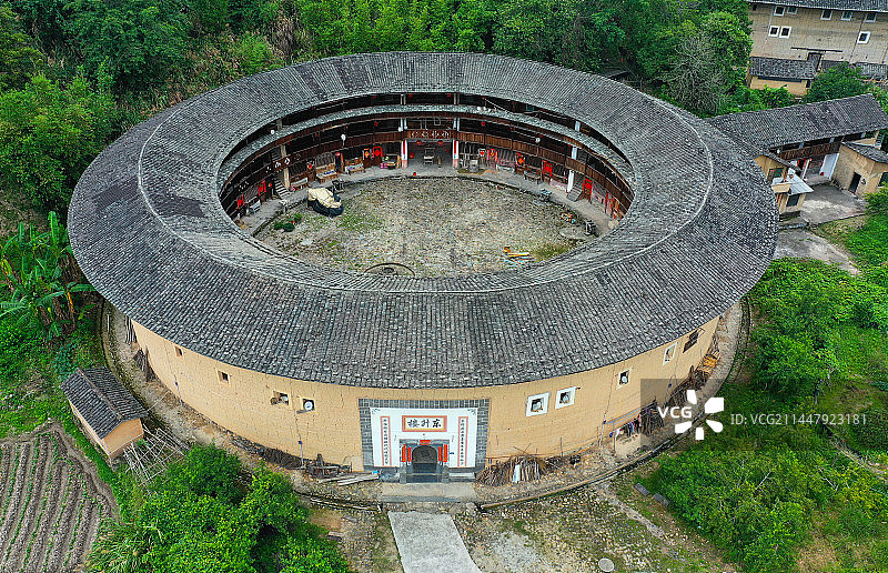 福建省漳州市福建土楼南靖景区河坑土楼群航拍图片素材