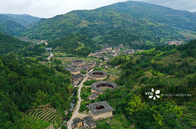 福建省漳州市福建土楼南靖景区河坑土楼群航拍图片素材