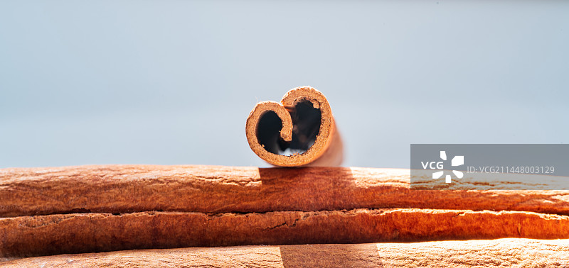 心形状的肉桂特写图片素材