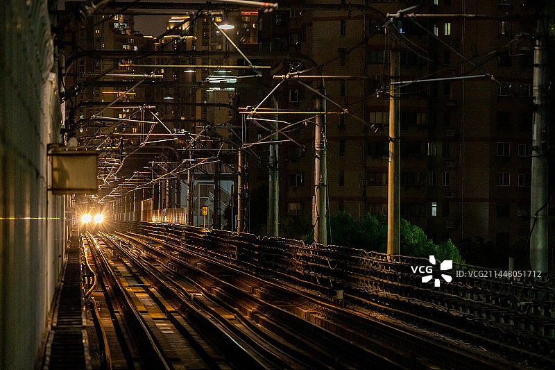 上海轻轨进站图片素材