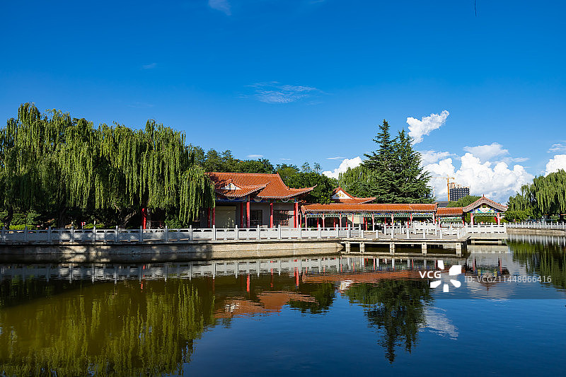 甘肃庆阳东湖公园图片素材