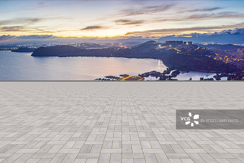 云南滇池自然风光道路平台图片素材