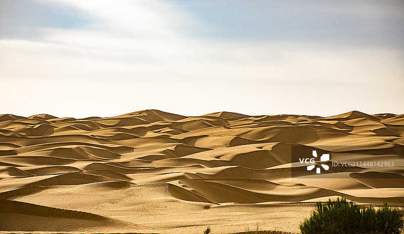 塔克拉玛干沙漠图片素材