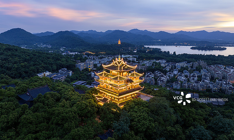杭州西湖景区城隍阁日落风光图片素材
