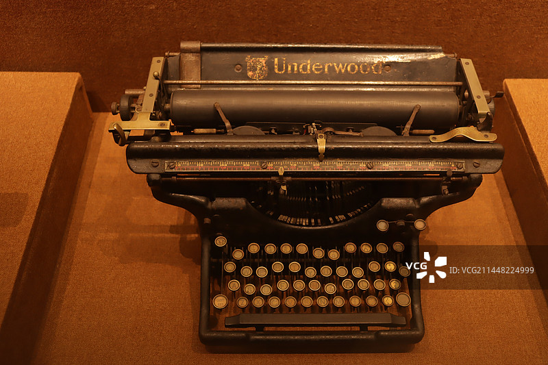 1870年英国制造的打字机图片素材