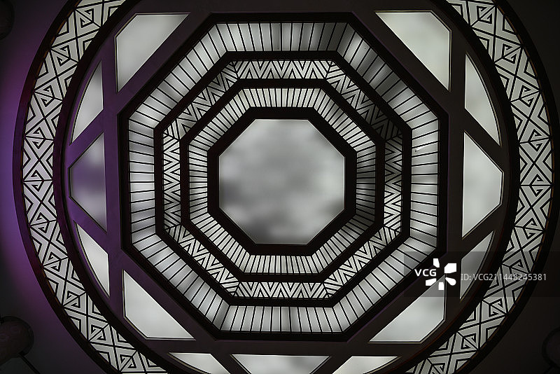 广西民族博物馆的天花抽象建筑图片素材
