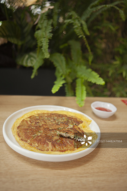 蚵仔煎，煎饼，海鲜煎饼，生蚝煎饼，大饼，鸡蛋饼，早餐，家常菜，大众菜，海产，餐饮文化，河鲜，海鲜图片素材