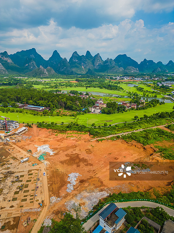 桂林七星区商品房地产山景楼盘图片素材