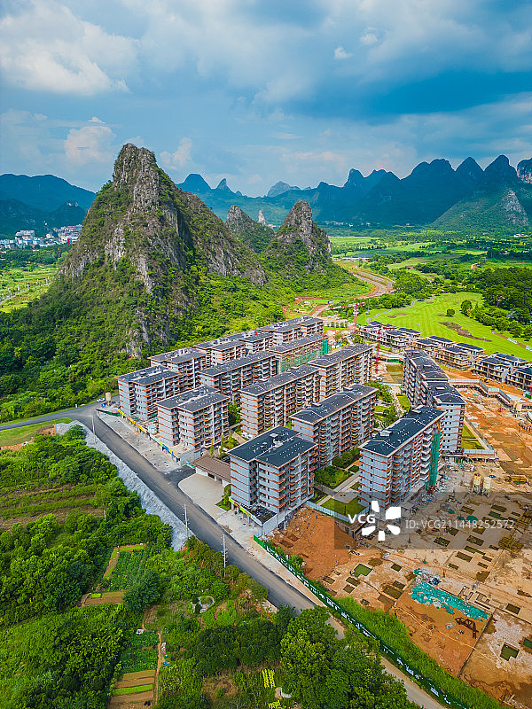 桂林七星区商品房地产山景楼盘图片素材