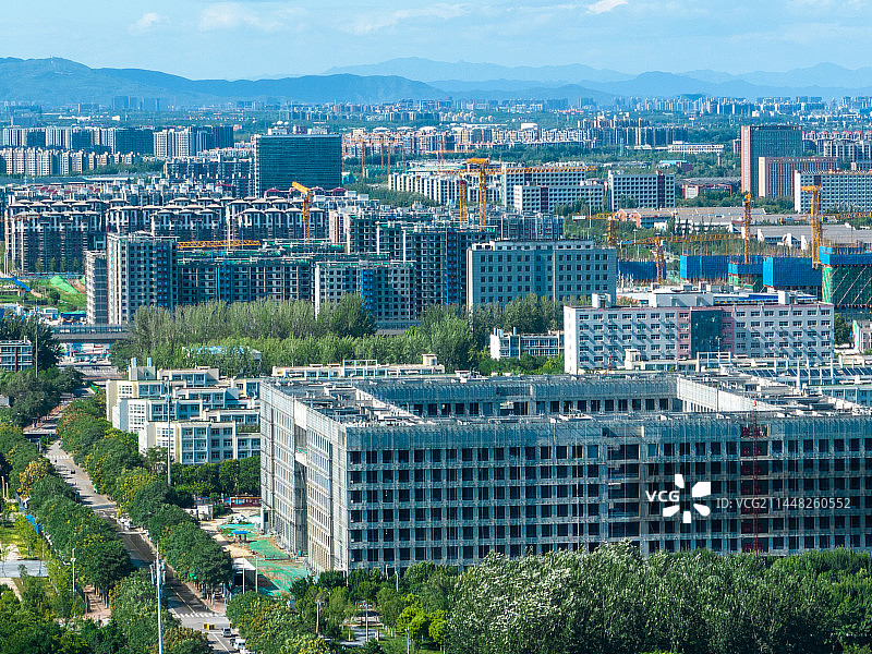 航拍空中远眺北京房山良乡大学城周边建筑图片素材