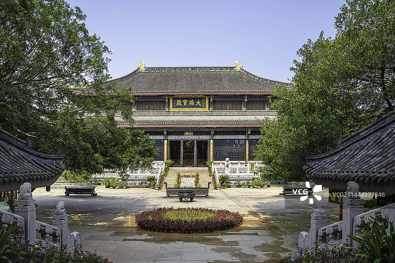 四川乐山市大佛禅院大雄宝殿风光图片素材
