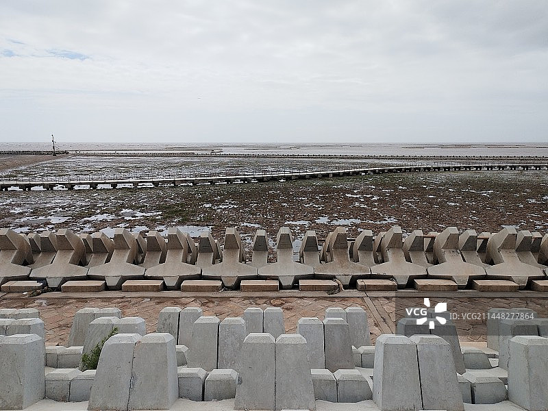 上海南汇嘴观海公园东海大堤特写图片素材