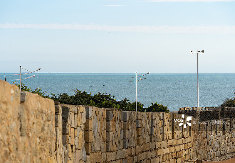 古城墙与大海 泉州惠安崇武古城图片素材
