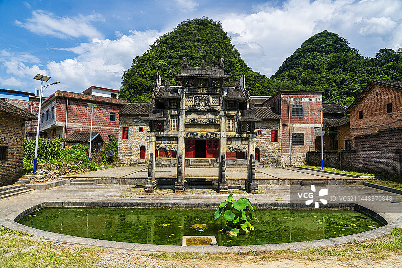 广西贺州钟山燕塘玉坡牌坊图片素材