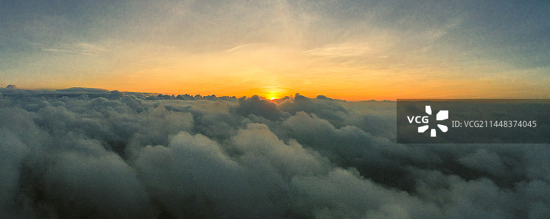 航拍云海日出图片素材