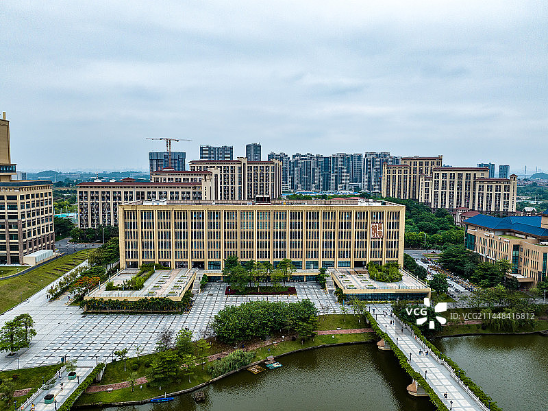 航拍广州暨南大学番禺南校区图片素材