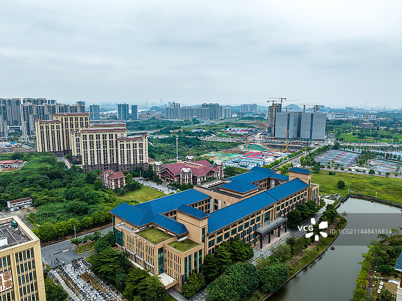 航拍广州暨南大学番禺南校区图片素材