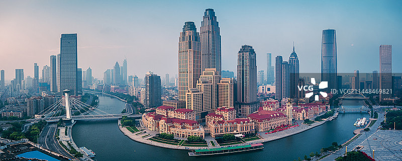 航拍津湾广场图片素材