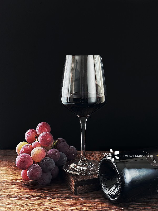 红酒与葡萄图片素材