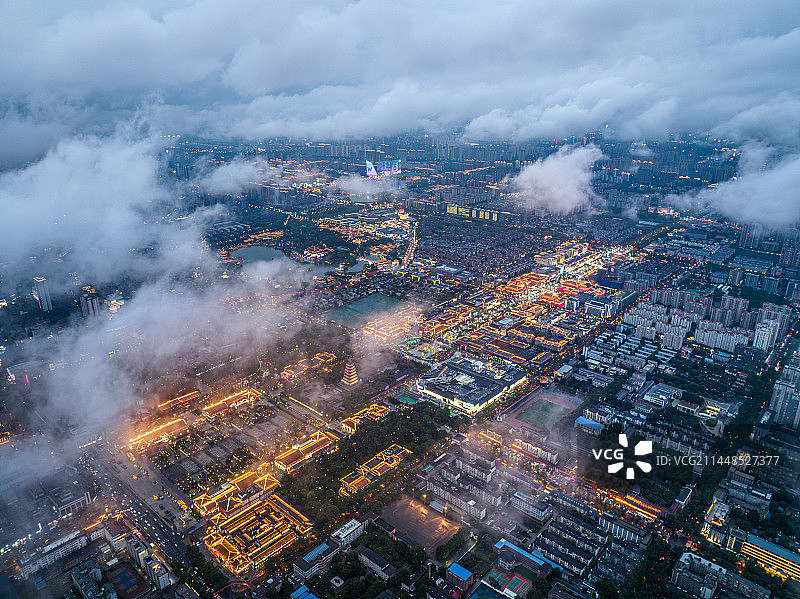 西安城市地标建筑大雁塔图片素材