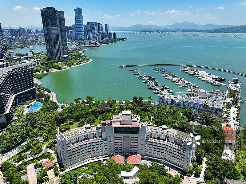 广东省深圳市南山区蛇口女娲滨海公园海上世界文化艺术中心航拍图片素材