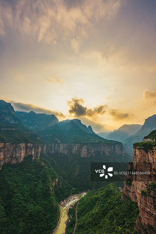 河南省新乡市辉县（宝泉）南太行夏季风光图片素材