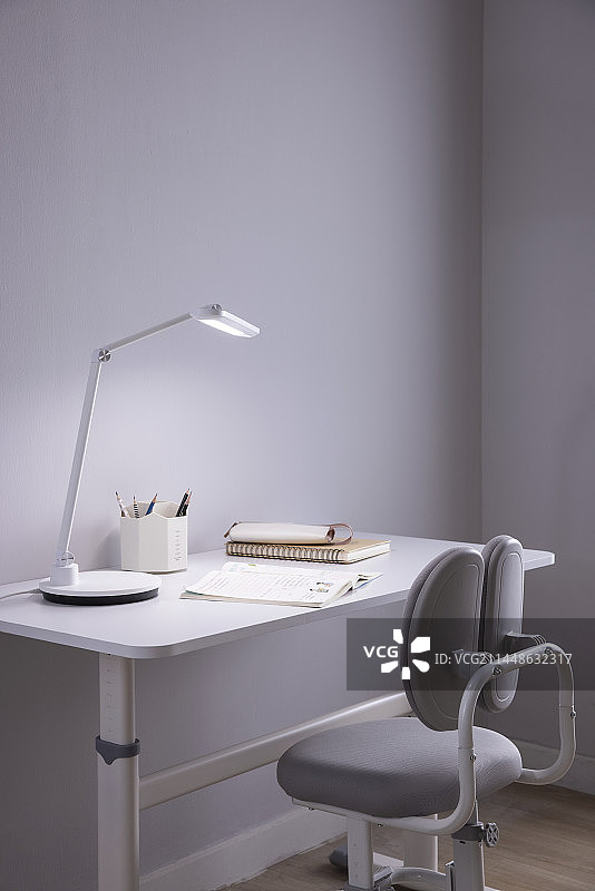 台灯场景图图片素材