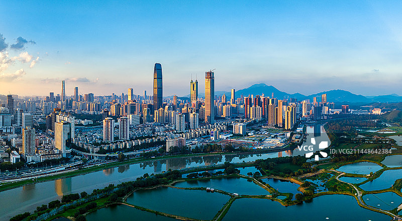 深圳罗湖蓝调金光图片素材