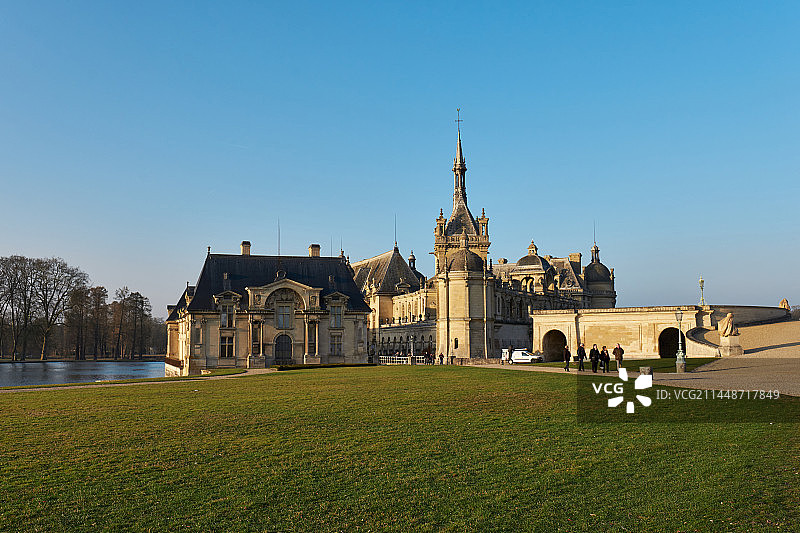 欧洲法国尚蒂伊城堡外观景色图片素材