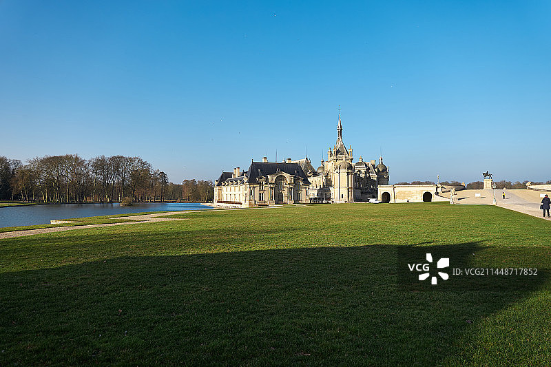 欧洲法国尚蒂伊城堡外观景色图片素材