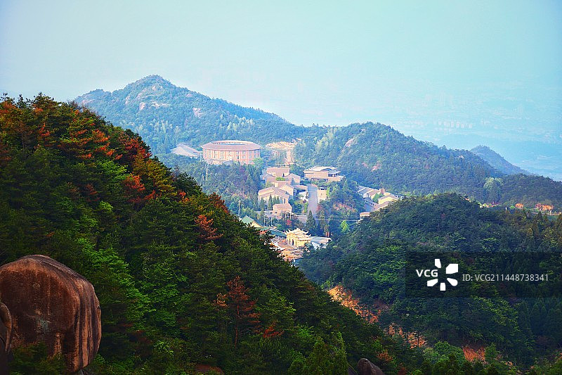 青翠欲滴玉苍山图片素材