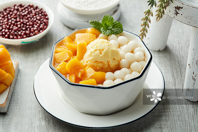 芒果小汤圆冰淇淋图片素材