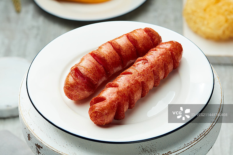 炸香肠油炸肉肠图片素材
