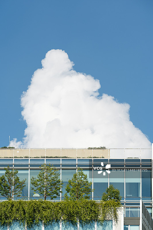 夏日楼顶图片素材