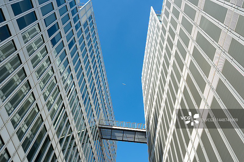 楼宇之间图片素材