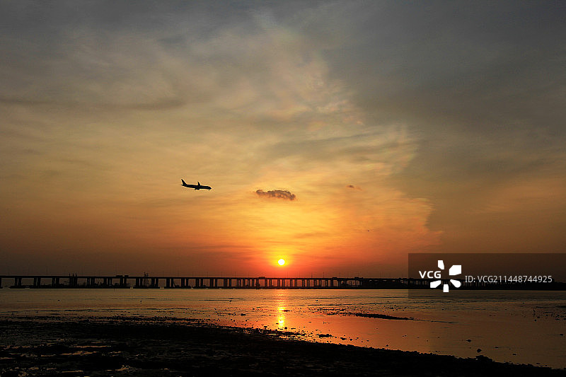 日落和飞机图片素材