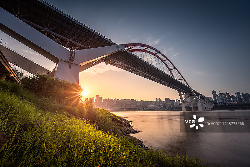 重庆菜园坝长江大桥日落风光图片素材