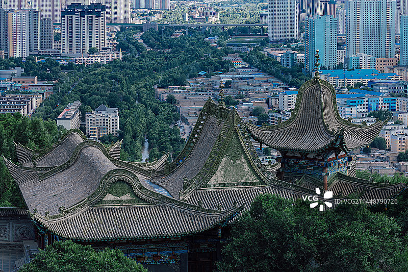 青海省西宁市 南山公园 凤凰台 古建筑 少数民族建筑图片素材