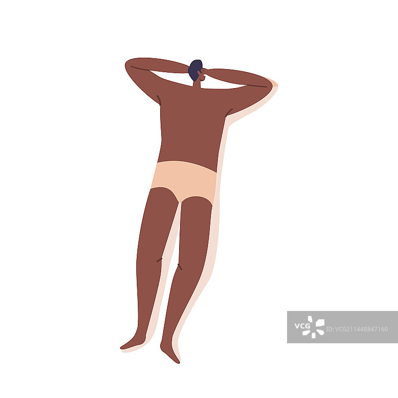 在海滩上享受阳光的男人图片素材