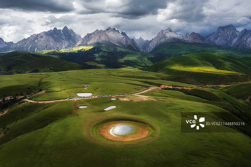 格聂之眼图片素材