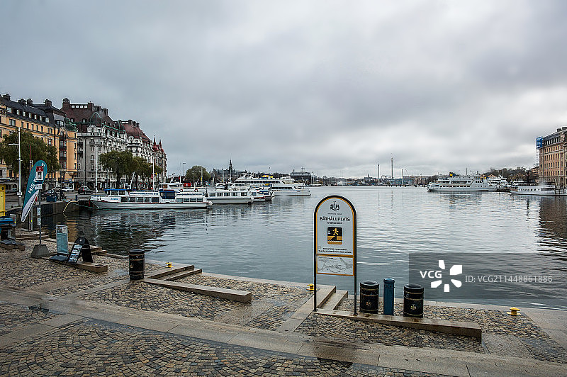 北欧瑞典斯德哥尔摩赫尔辛基旧城区海港码头图片素材